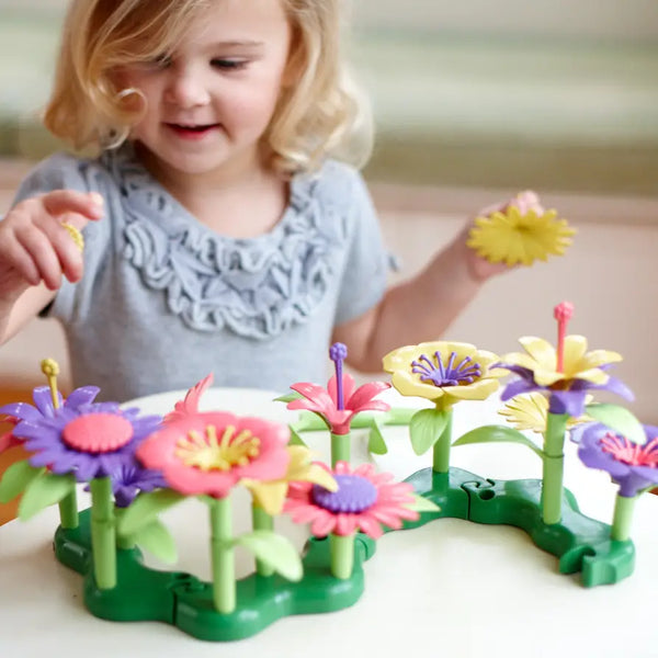 Green Toys - Build-A-Bouquet
