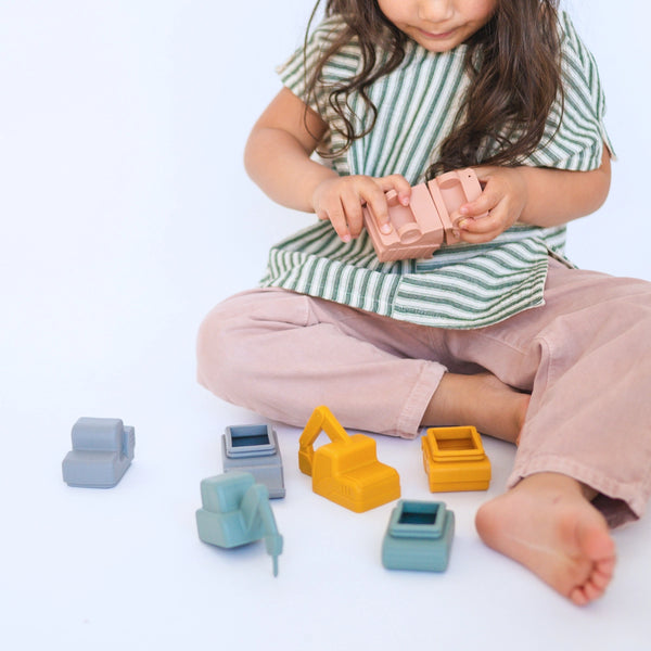 Bug+Bean Kids - Construction Mold Free Bath Toy Set of 4