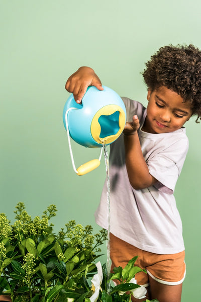 Quut Toys - Mini Ballo - Kids Smart, Modern Design No Spill Bucket