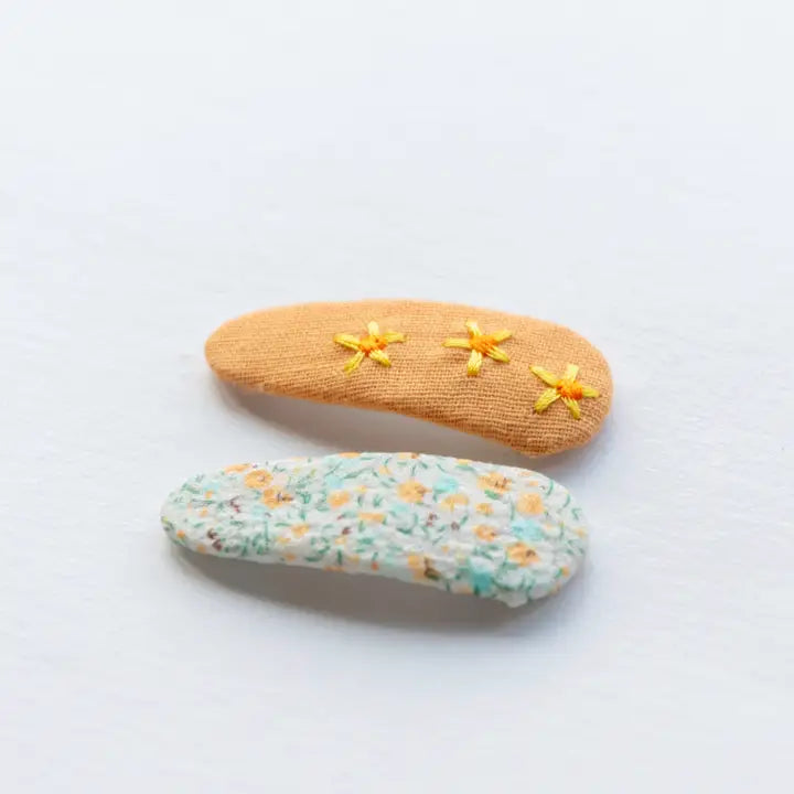 Tangle Shiny Stars - Triangle Embroidered Floral Snap Hair Clips | Yellow