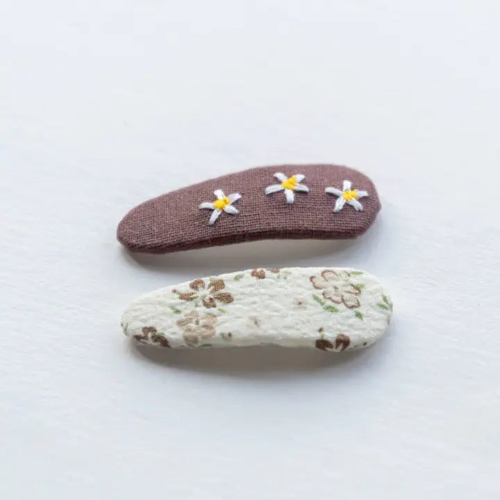 Tangle Shiny Stars - Triangle Embroidered Floral Snap Hair Clips | Brown