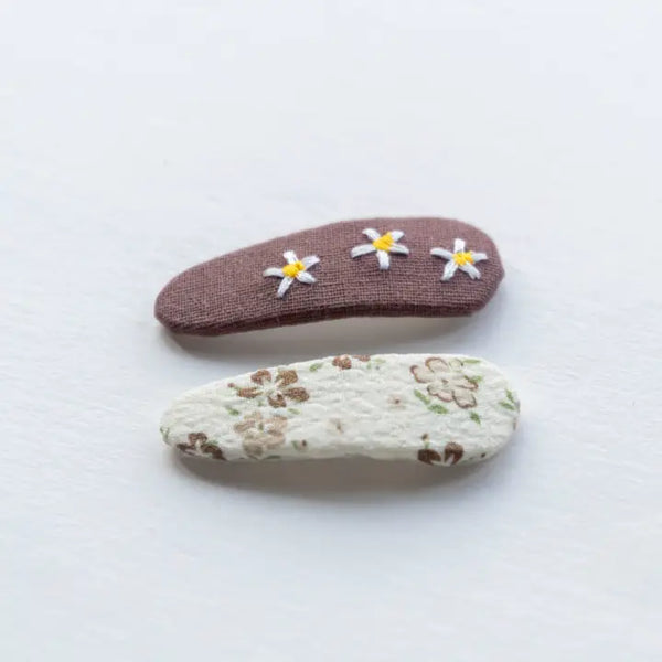 Tangle Shiny Stars - Triangle Embroidered Floral Snap Hair Clips | Brown