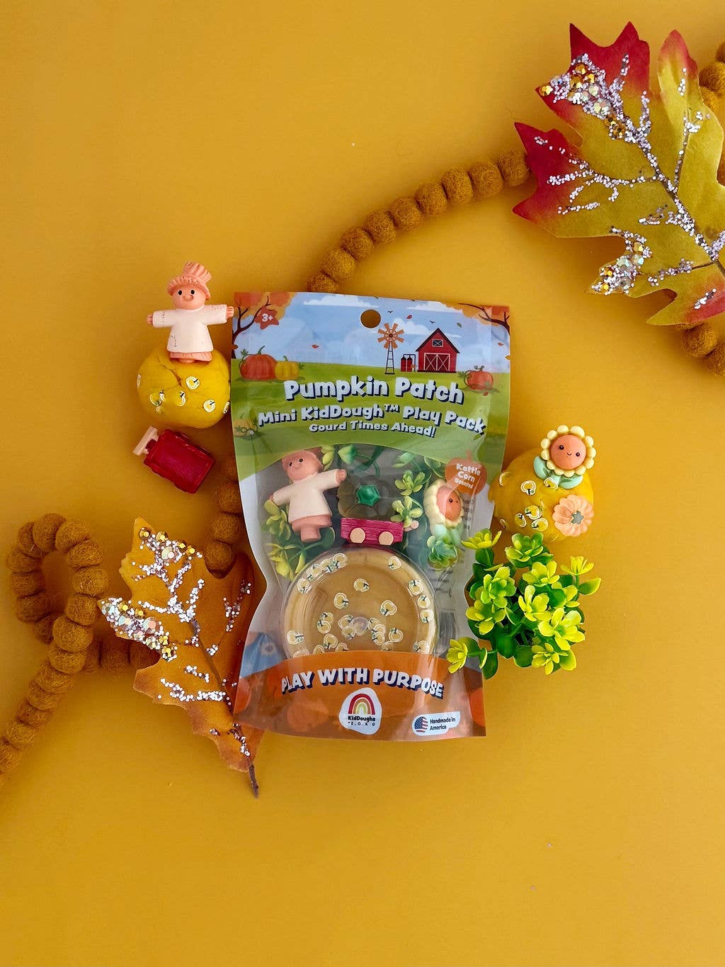 Pumpkin Patch Mini Kubbah Play Pack with decorative items on a yellow background