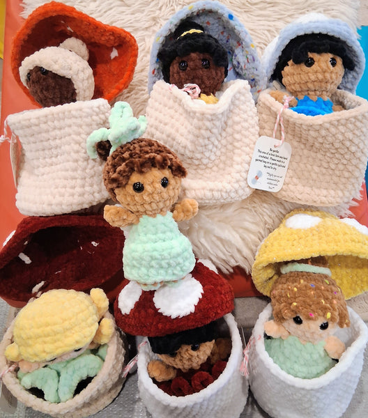 Hooks & Whimsy - Fairy Houses